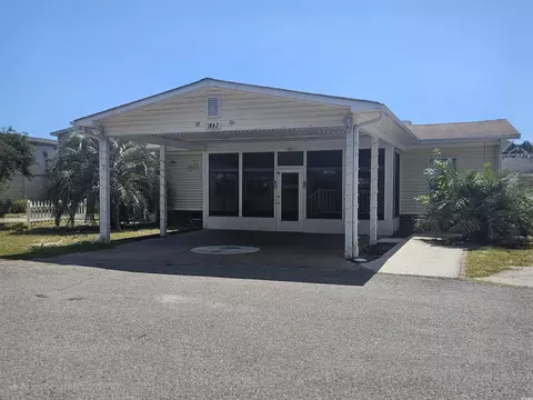 1842 Kingfisher Dr, Surfside Beach, SC 29575
