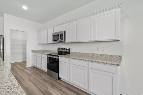 Kitchen - 431 Castillo Dr, Loris, SC 29569 photo 3 of 3