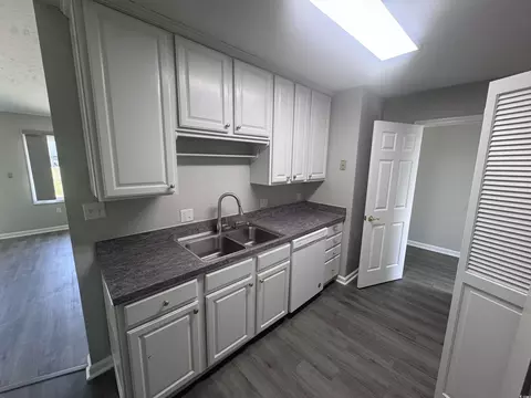 Kitchen - 574 Circle Dr, Surfside Beach, SC 29575 photo 3 of 3