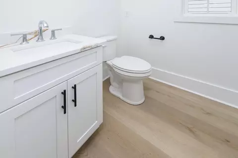 Bath - 115 6th Ave S, Surfside Beach, SC 29575 photo 10 of 10