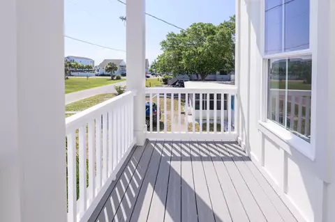 Exterior - 115 6th Ave S, Surfside Beach, SC 29575 photo 2 of 10