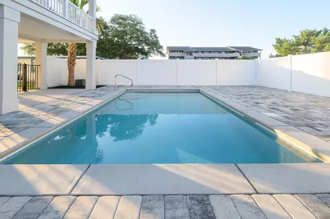 Exterior - 115 6th Ave S, Surfside Beach, SC 29575 photo 8 of 10