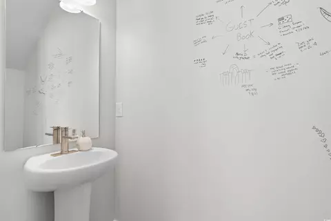Bath - 804 Moen Pl #F, Myrtle Beach, SC 29577 photo 1 of 3