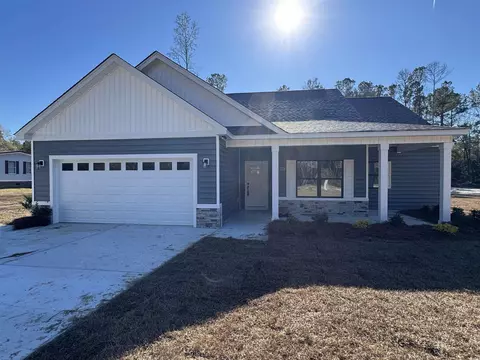 1351 White Oak Ln, Galivants Ferry, SC 29544