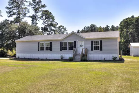 4520 Huggins Rd, Lake City, SC 29560