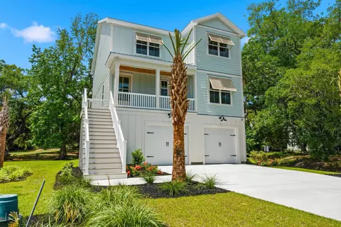 12 Mud Minnow Dr, Pawleys Island, SC 29585