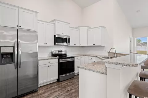 Kitchen - 327 Fox Bay Rd, Loris, SC 29569 photo 1 of 2