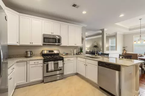 Kitchen - 482 Botany Loop #155, Murrells Inlet, SC 29576 photo 3 of 5