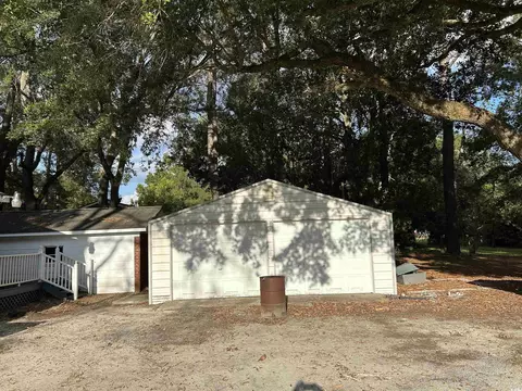 232 E Pine St, Johnsonville, SC 29555 photo 5