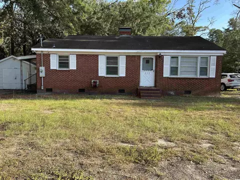 232 E Pine St, Johnsonville, SC 29555