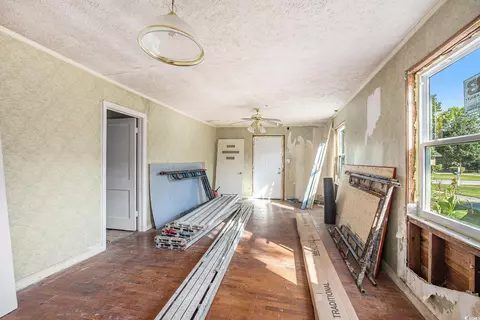 307 E Lloyd St, Mullins, SC 29574 photo 8