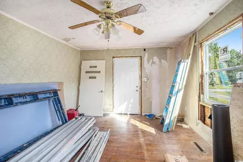 307 E Lloyd St, Mullins, SC 29574 photo 9
