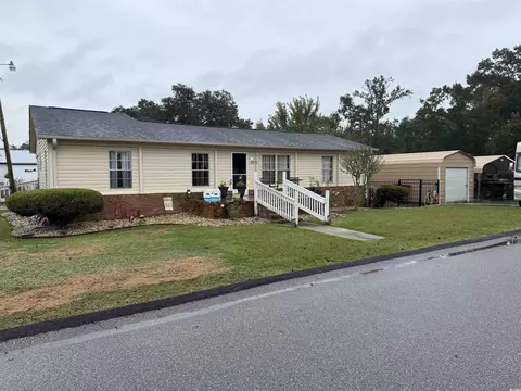 913 Seaside Dr, North Myrtle Beach, SC 29582