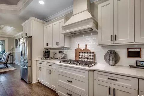 Kitchen - 7009 Turtle Cove Dr, Myrtle Beach, SC 29579 photo 4 of 5