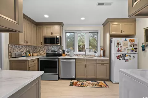 645 Hemlock Ave #-, Myrtle Beach, SC 29577 photo 12