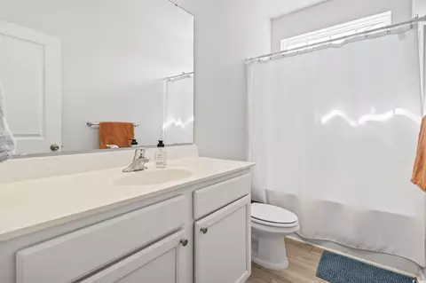 Bath - 385 Grove Park Loop, Murrells Inlet, SC 29576 photo 4 of 4