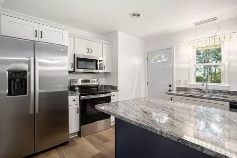 Kitchen - 494 Ray Rd, Hemingway, SC 29554 photo 4 of 4