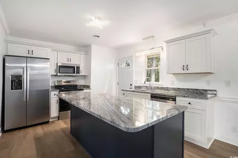 Kitchen - 494 Ray Rd, Hemingway, SC 29554 photo 1 of 4