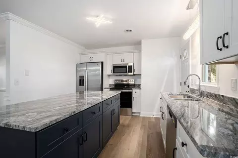 Kitchen - 494 Ray Rd, Hemingway, SC 29554 photo 2 of 4