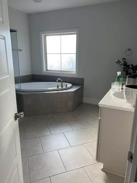 Bath - 777 Broadleaf Ln, Elgin, SC 29045 photo 2 of 4