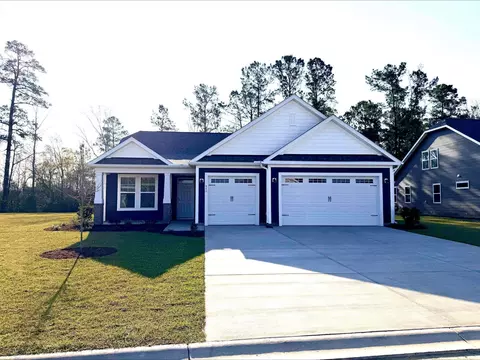 840 Big Cedar Dr, Loris, SC 29569