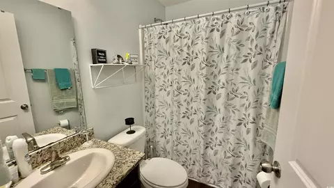 Bath - 1879 Ackerrose Dr, Conway, SC 29527 photo 3 of 3