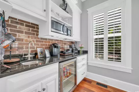 Kitchen - 118 Old Carriage Loop, Georgetown, SC 29440 photo 3 of 5