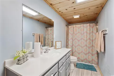 Bath - 6103 Squire Rd, Latta, SC 29565 photo 2 of 2