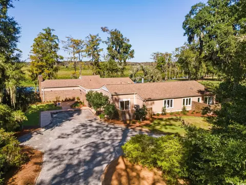 52 Trimmings Ct, Pawleys Island, SC 29585