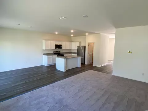 446 Castillo Dr, Loris, SC 29569 photo 4