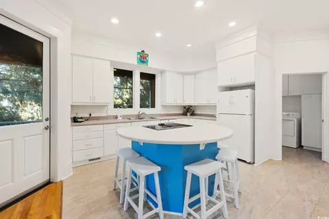 Kitchen - 224 Ocean Green Dr, Georgetown, SC 29440 photo 1 of 2