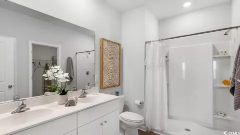 Bath - 904 Blacksmith Dr, Loris, SC 29569 photo 3 of 3