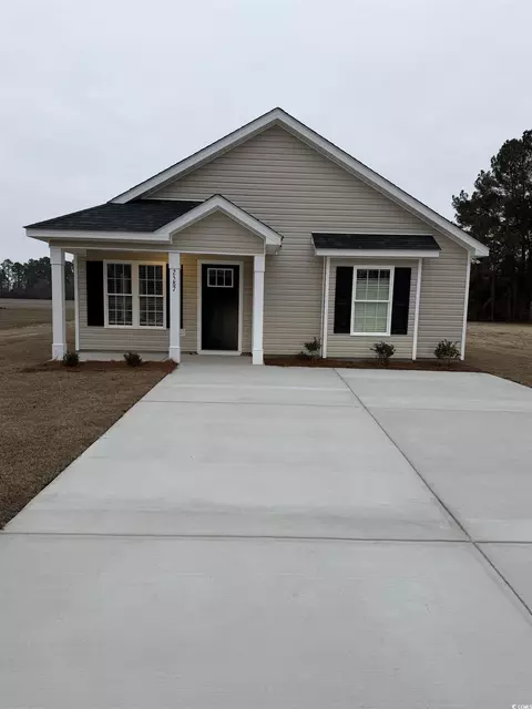 2587 Cottonwood Dr, Loris, SC 29569