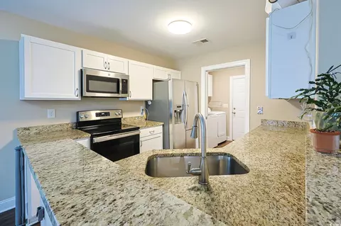 Kitchen - 13 Daniel Morrall Ln, Georgetown, SC 29440 photo 2 of 5
