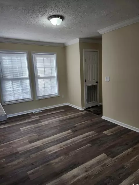 Living - 3544 Franklin St, Loris, SC 29569 photo 2 of 3