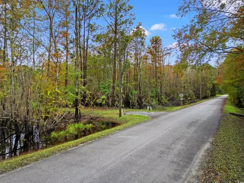 275 Waccamaw River Dr, Conway, SC 29526