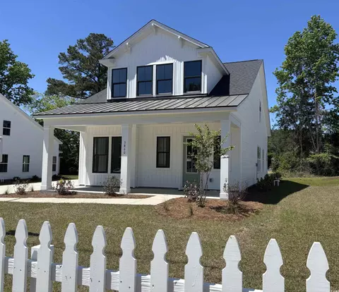 3860 Richardson St, Loris, SC 29569