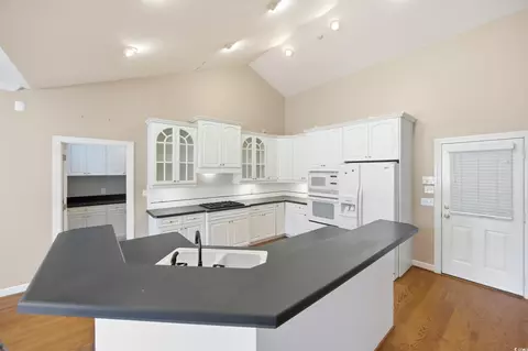 Kitchen - 1605 Westview Dr, Florence, SC 29501 photo 2 of 2