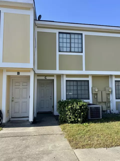 1207 Pinegrove Dr #C, Myrtle Beach, SC 29577