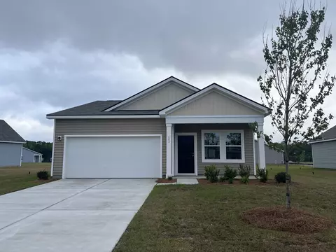 463 Castillo Dr, Loris, SC 29569