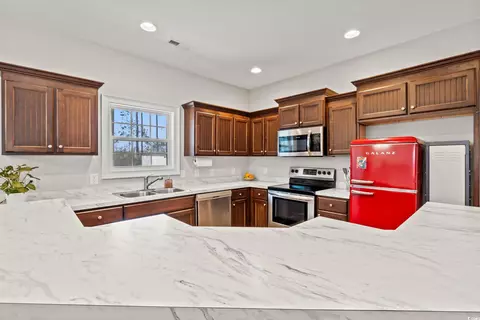 Kitchen - 237 Perrin Rd, Loris, SC 29569 photo 2 of 3