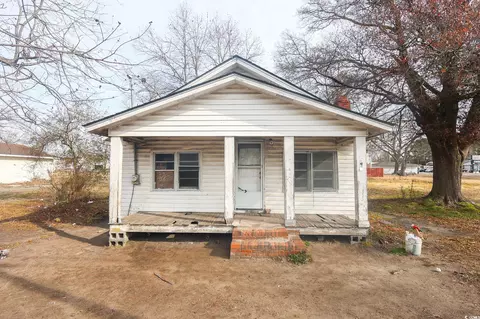 4151 Maple St, Loris, SC 29569