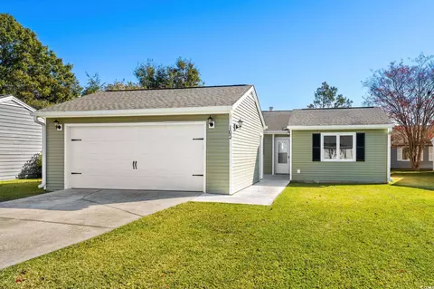 102 St Andrews Ln, Myrtle Beach, SC 29588