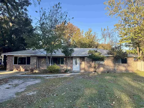 808 48th Ave N, Myrtle Beach, SC 29577