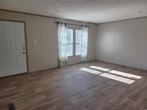 2004 Warrens Loop, Marion, SC 29571 photo 4