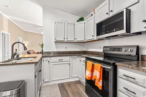 Kitchen - 2977 Silverleaf Cir, Loris, SC 29569 photo 2 of 7