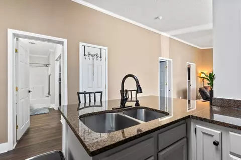 Kitchen - 2977 Silverleaf Cir, Loris, SC 29569 photo 4 of 7
