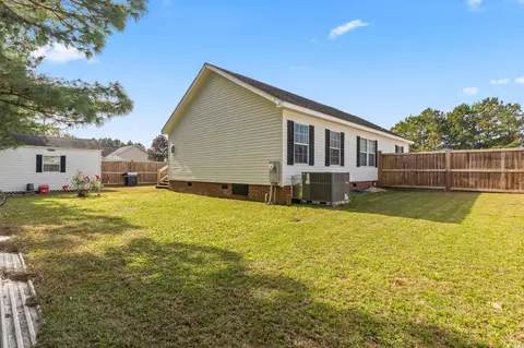 Exterior - 2977 Silverleaf Cir, Loris, SC 29569 photo 2 of 7
