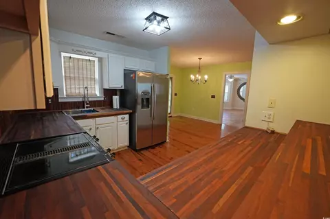 Kitchen - 669 George Washington Trl, Georgetown, SC 29440 photo 2 of 2