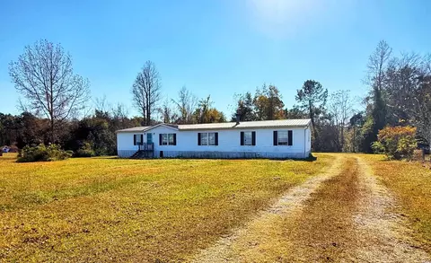 3804 Joyner Swamp Rd, Galivants Ferry, SC 29544